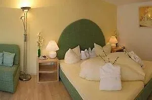 https://hotel-hochkalter.com-bavaria.com